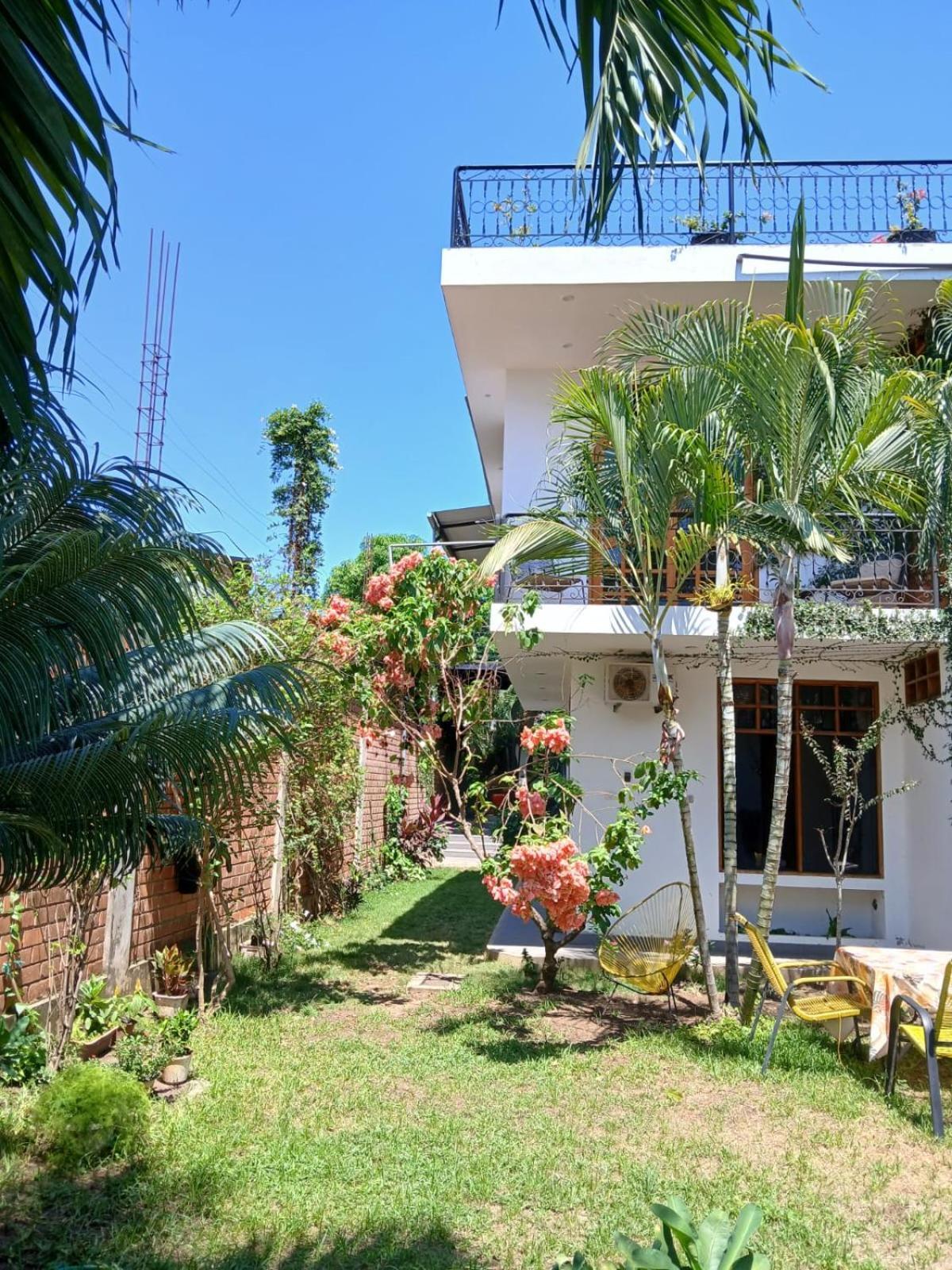 Alojamiento Familiar Custodia Tarapoto Esterno foto