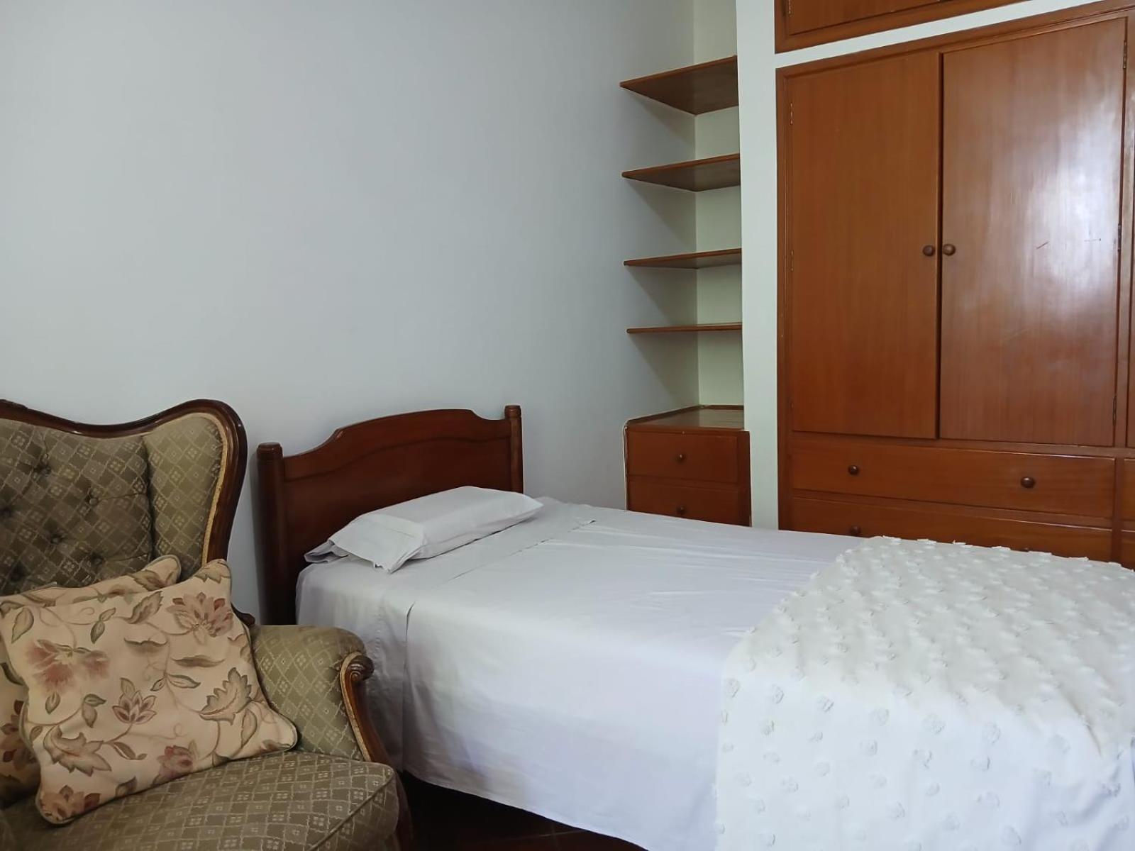 Alojamiento Familiar Custodia Tarapoto Esterno foto